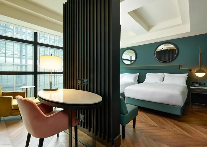 Hilton Eur La Hotel 4*
